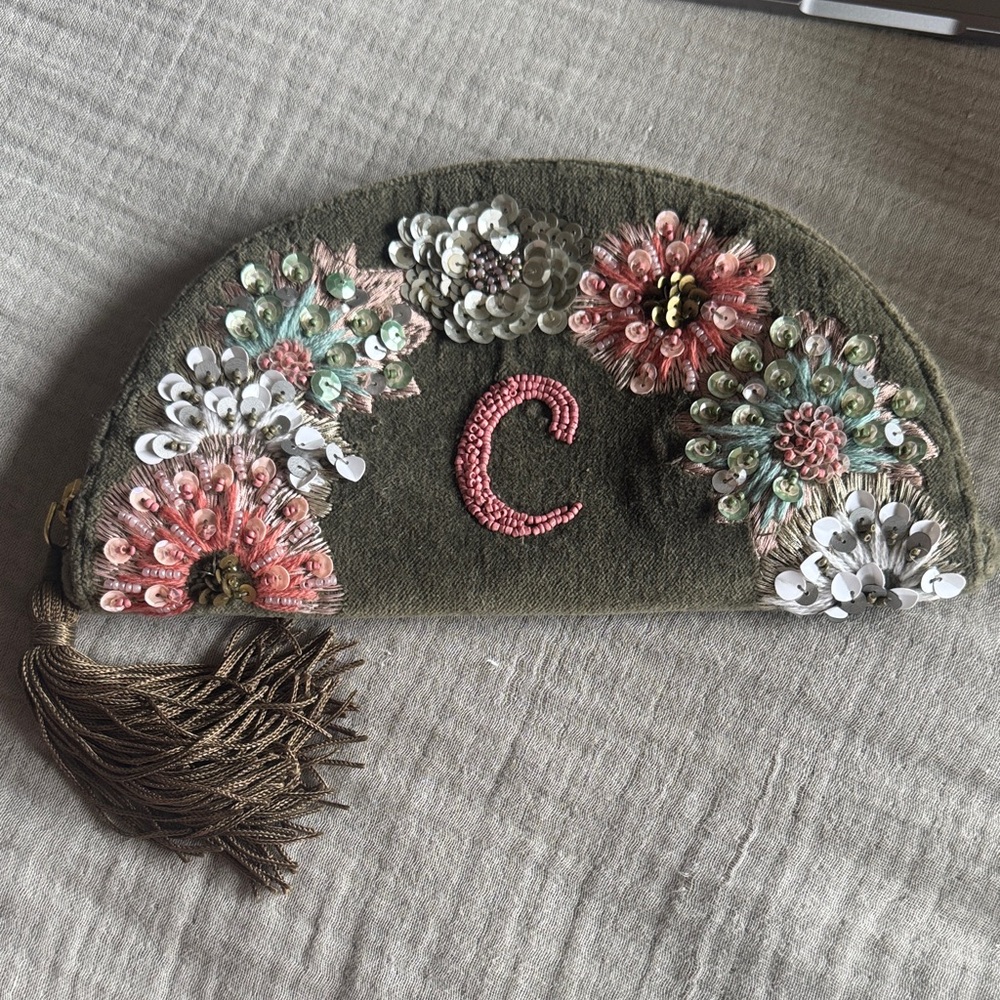 NWOT Embroidered Olive Green Floral Beaded Clutch